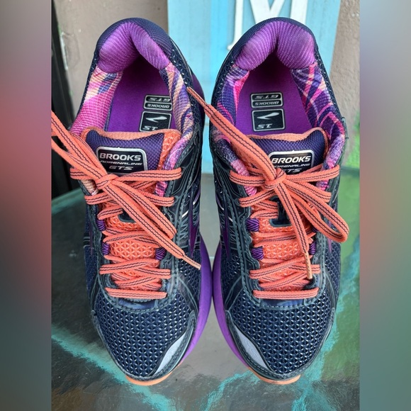 🧡Brooks Women's Purple and Pink Athletic Shoes🧡 - Picture 6 of 12